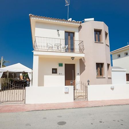 Artemisia Villa بروتاراس المظهر الخارجي الصورة
