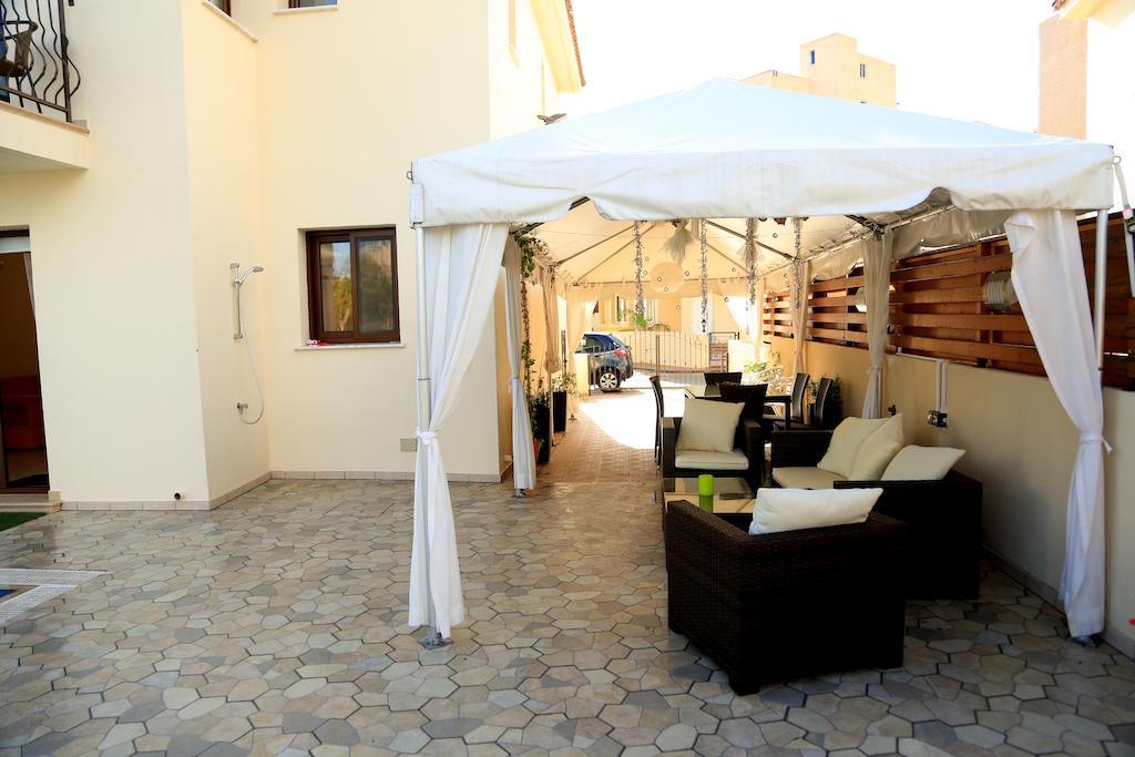 Artemisia Villa بروتاراس المظهر الخارجي الصورة