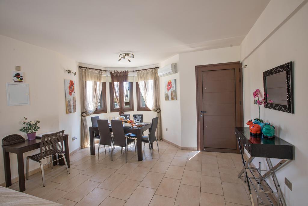 Artemisia Villa بروتاراس المظهر الخارجي الصورة