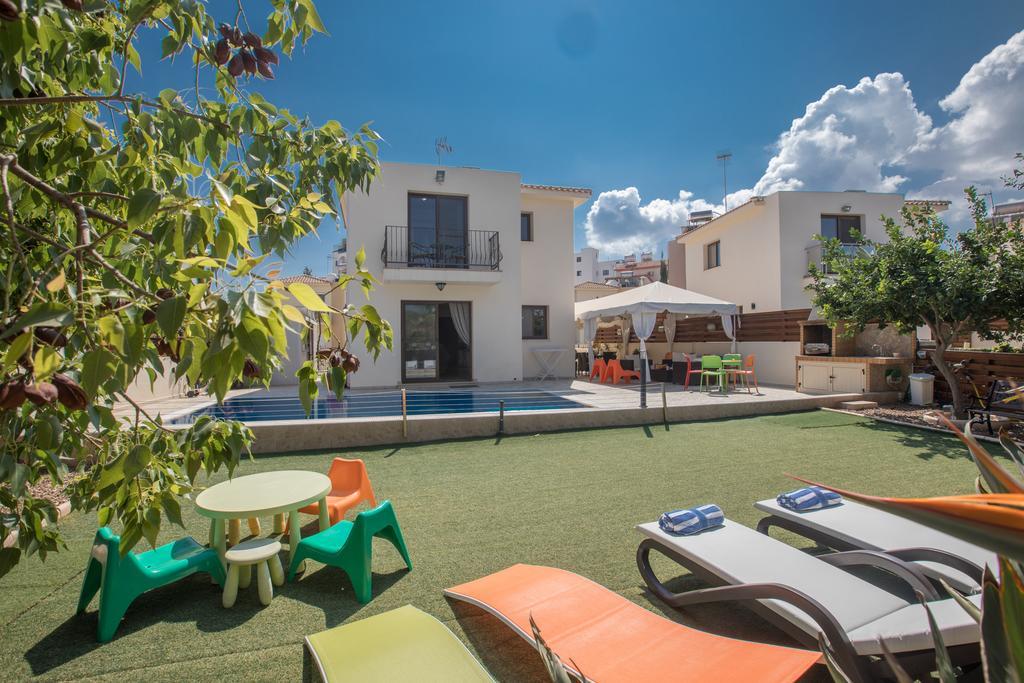 Artemisia Villa بروتاراس المظهر الخارجي الصورة