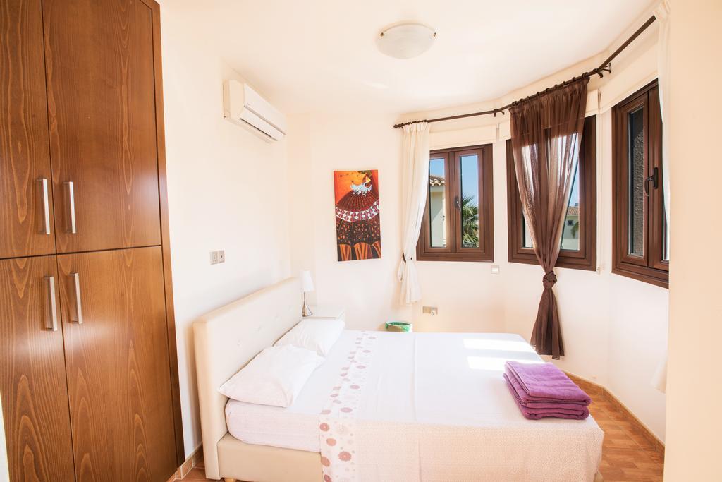 Artemisia Villa بروتاراس المظهر الخارجي الصورة
